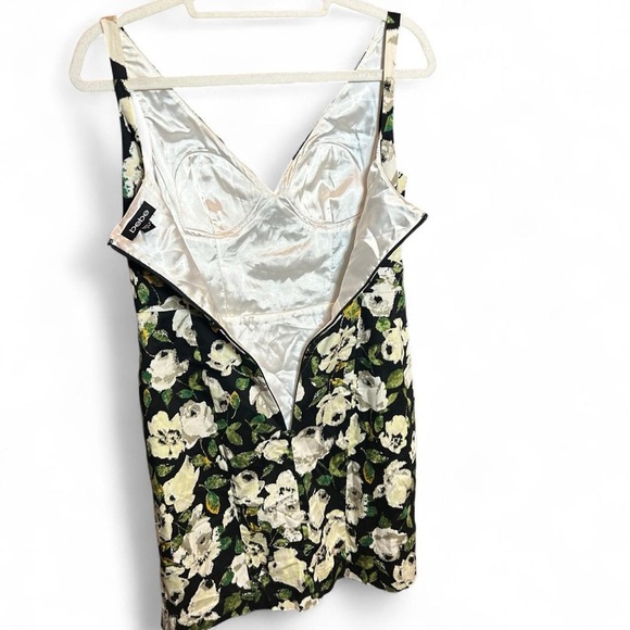 🌿Adorable Bebe Floral Dress -Size Small - Picture 6 of 9